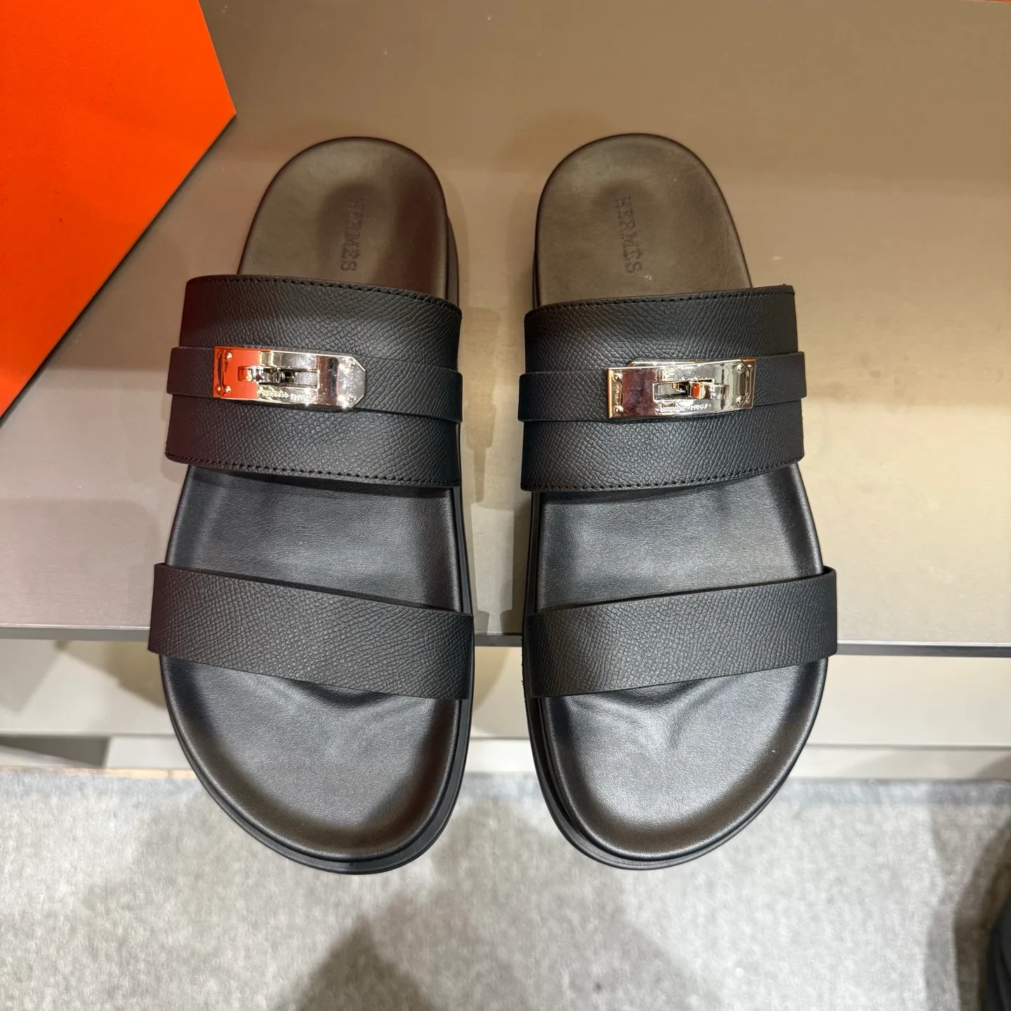 Men's shoes 💰300, size 38-45, the new 2014 summer Hermes shoes are the same as the original ones, handmade by masters! ❥High-end customization, exclusive products, the highest version in the industry⚠❥Using: Hermers upper: (pursuing top walking comfort) ✨Top quality on sale━━━━Hermes━━━━━
